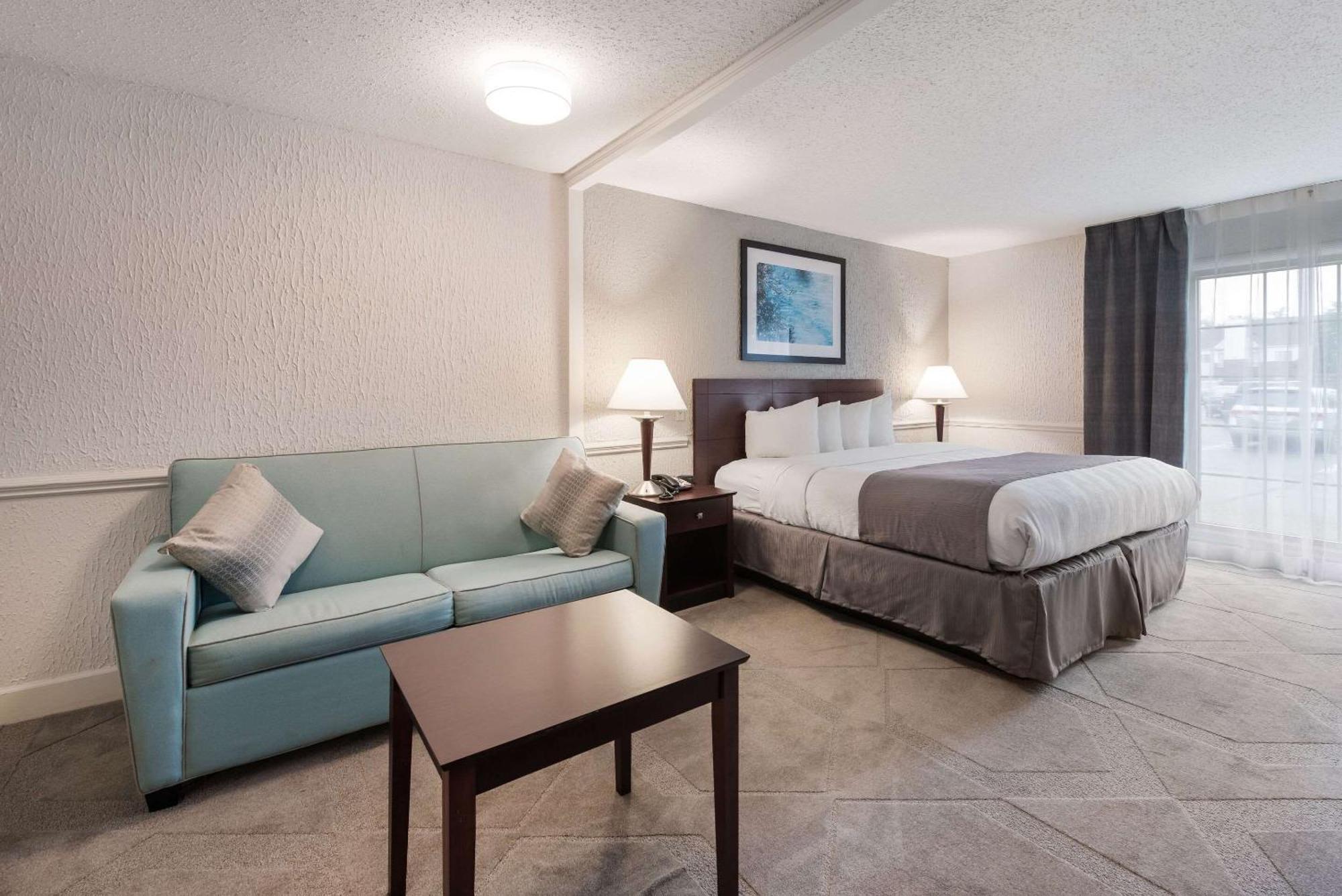 The Blu Hotel Blue Ash Cincinnati, Ascend Hotel Collection Exterior photo